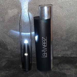 La-tweez Pro Illuminating Tweezers. New in box